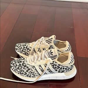 Adidas Women's Patterned Black and Cream Sneakers